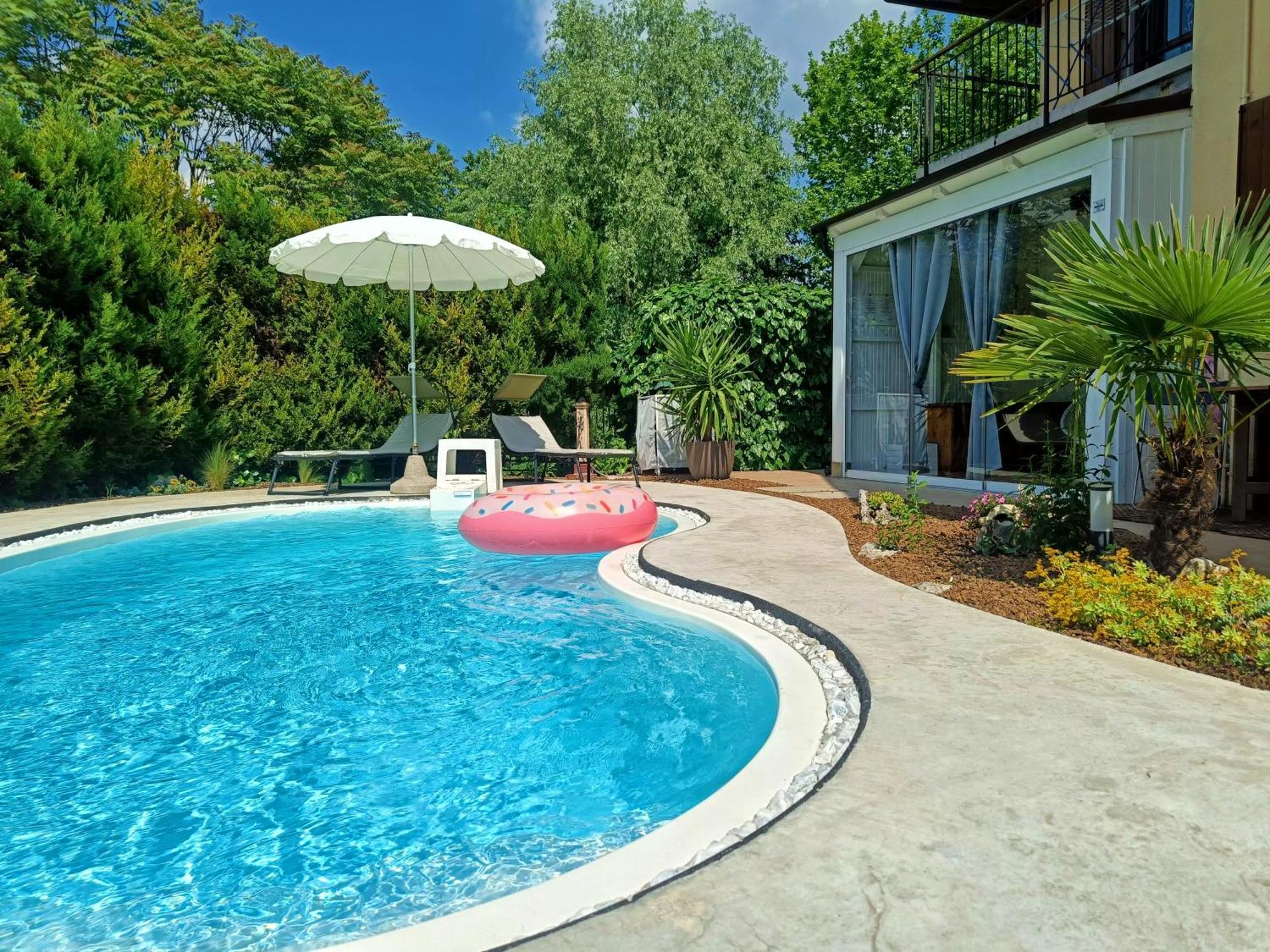 Picnic Room And Pool Castelnuovo del Garda Ngoại thất bức ảnh